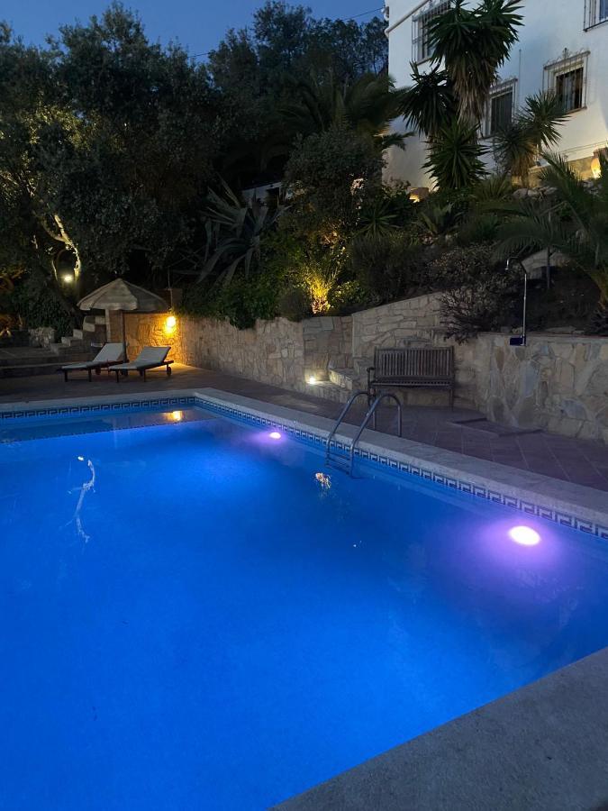 El Nispero Dulce Bed & Breakfast Alcaucín Exterior photo