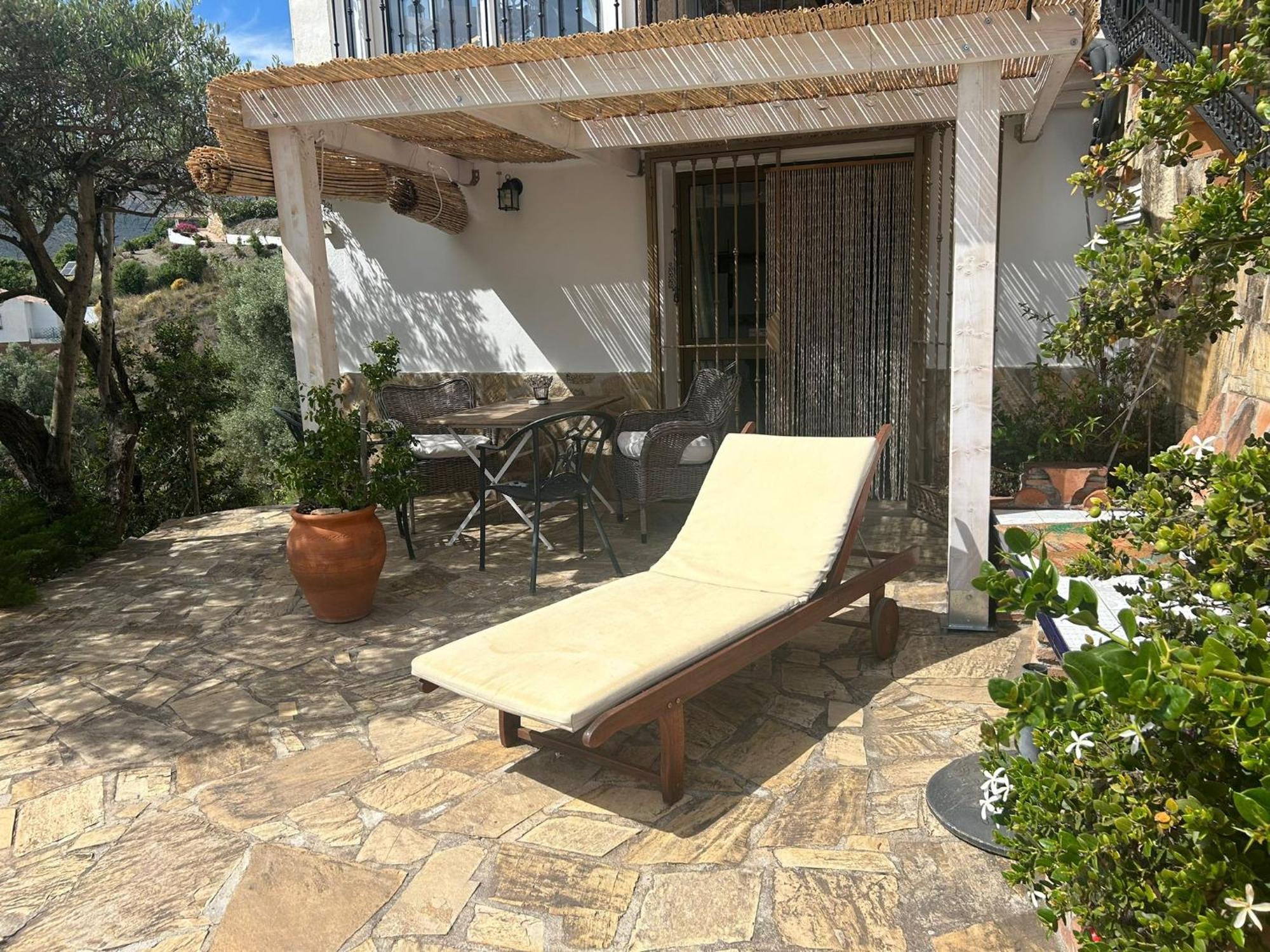 El Nispero Dulce Bed & Breakfast Alcaucín Exterior photo